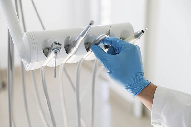 Professional Emergency Dentist technician working in East Griffin, GA